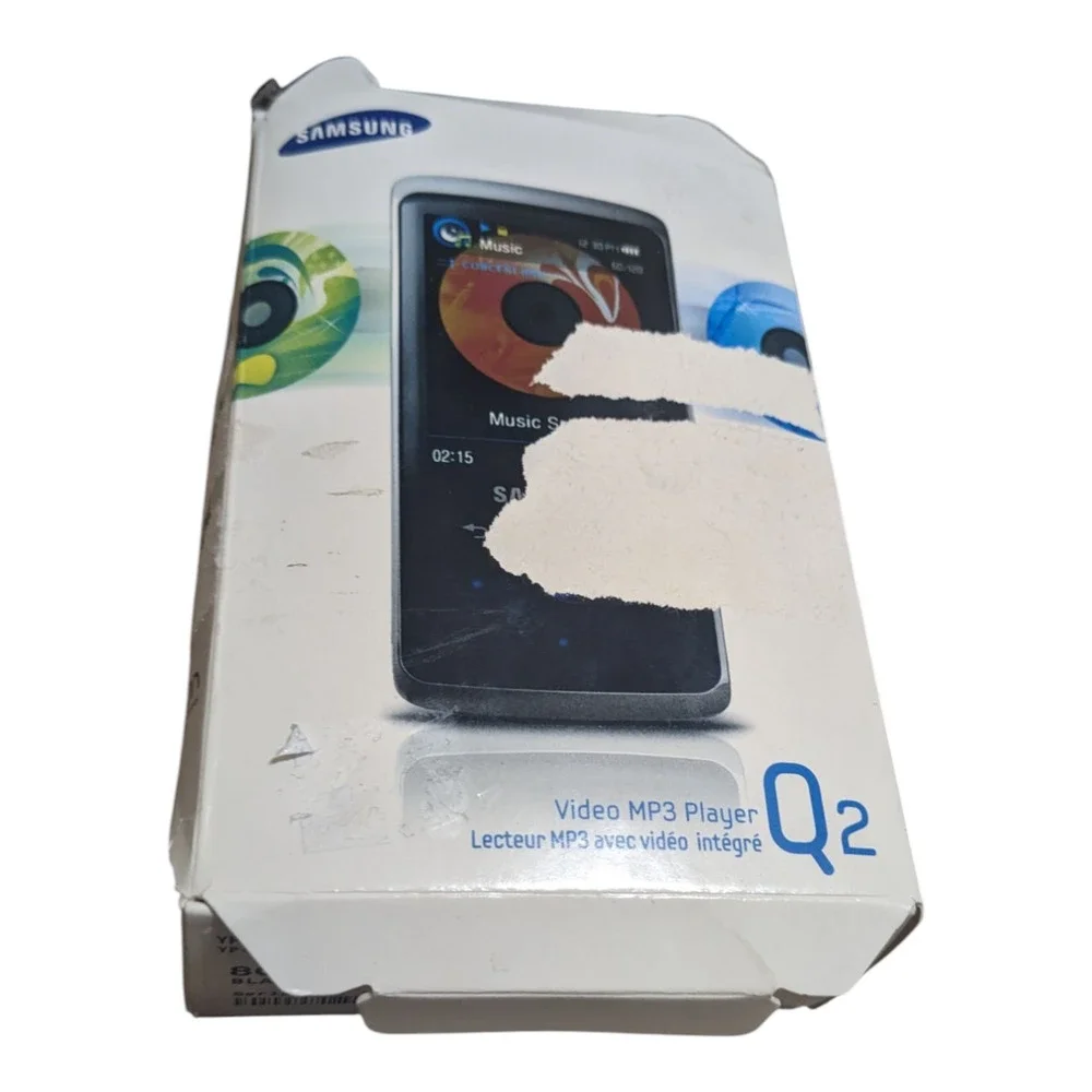 Samsung Q2 Video MP3 Player 8 GB Black YP-Q2 J CB Portable‎ Music Radio